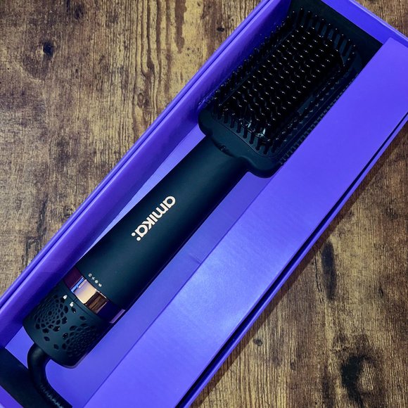 amika: double agent 2-in-1 blow dryer + straightening brush - Picture 1 of 7